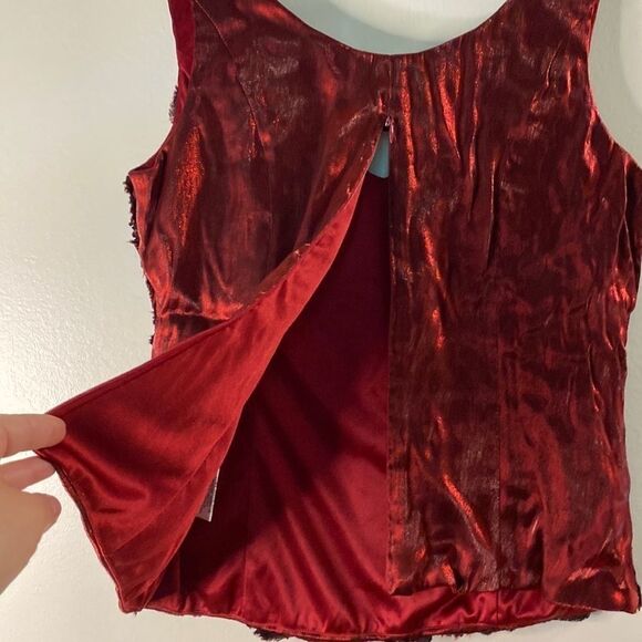 CARTISE Women’s Deep Red Black  Floral Sleeveless Top (Size 10/8) - Picture 4 of 10